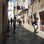 Apartment Private In Diocletians Palace
