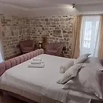 Private In Diocletians Palace * Сплит