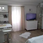 Private In Diocletians Palace Апартаменты