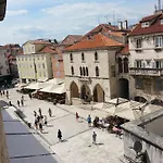 Private In Diocletians Palace * Сплит