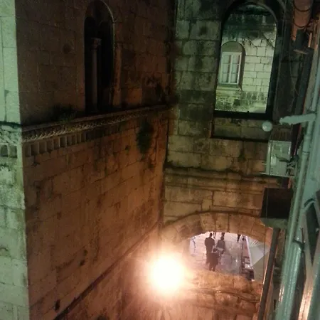 Апартаменти Private In Diocletians Palace