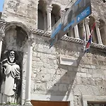 Private In Diocletians Palace Apartment
