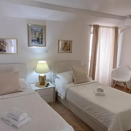 Private In Diocletians Palace * スプリト