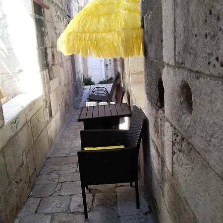 Private In Diocletians Palace Appartement Split
