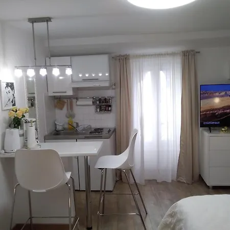 Апартаменты Private In Diocletians Palace *